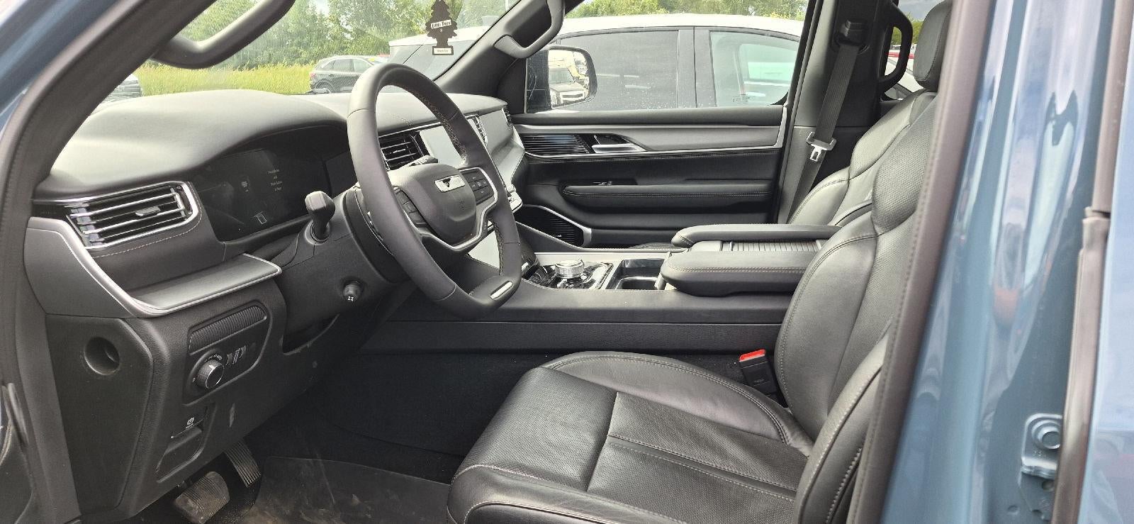 2026 Jeep Grand Wagoneer L Limited Reserve