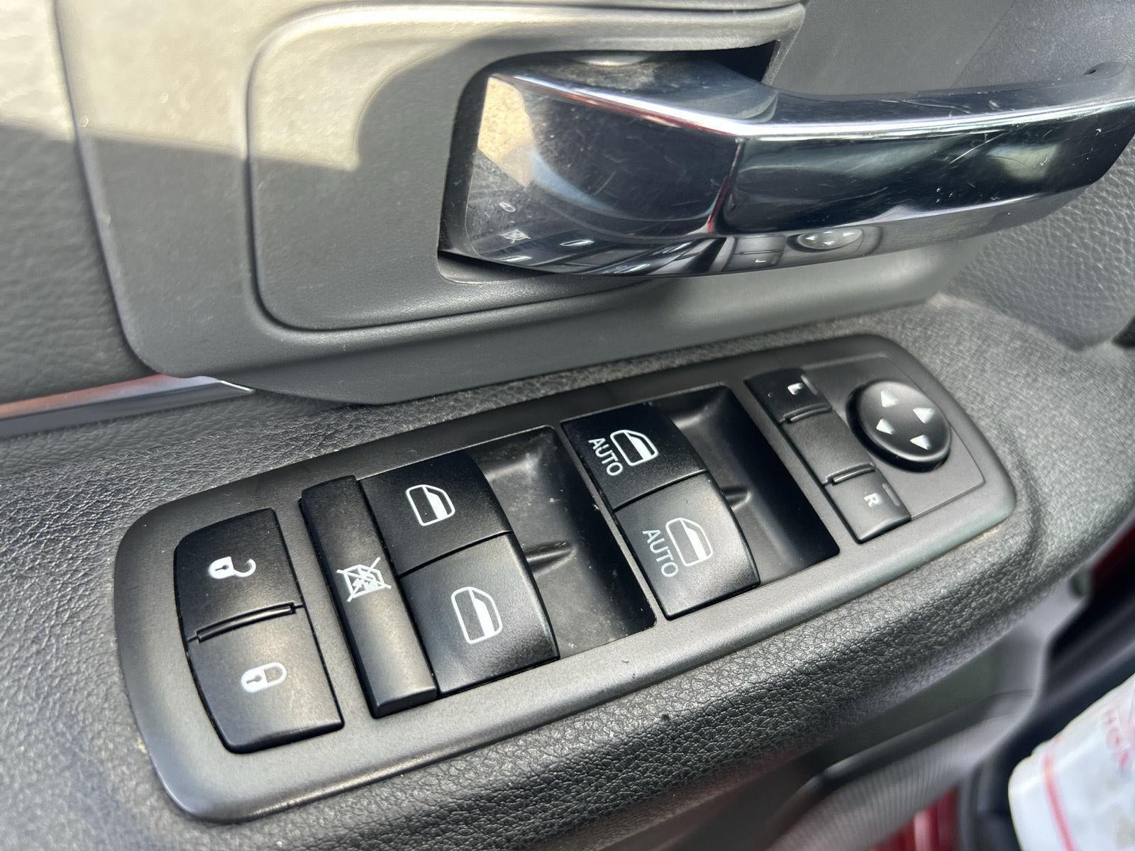 2021 RAM 1500 Classic SLT