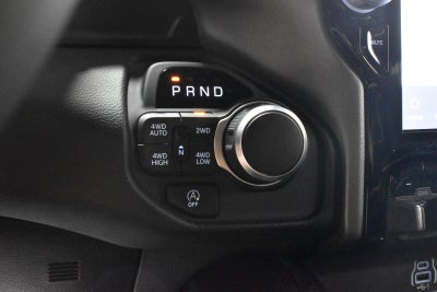 2025 RAM 1500 Big Horn Crew Cab 4x4 5'7" Box