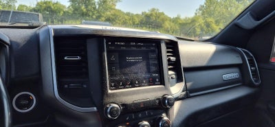 2021 RAM 1500 Big Horn Crew Cab 4x4 5'7" Box