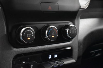 2024 RAM 1500 Tradesman Crew Cab 4x4 5'7" Box