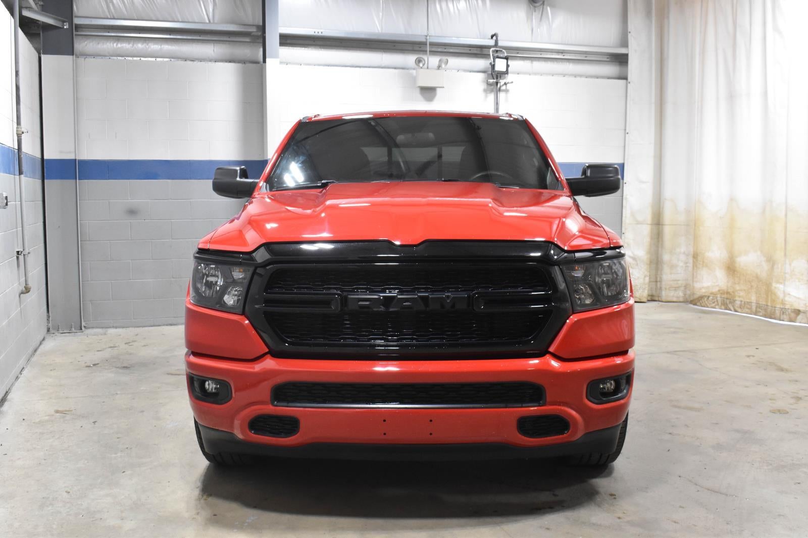 2024 RAM 1500 Tradesman Crew Cab 4x4 5'7" Box