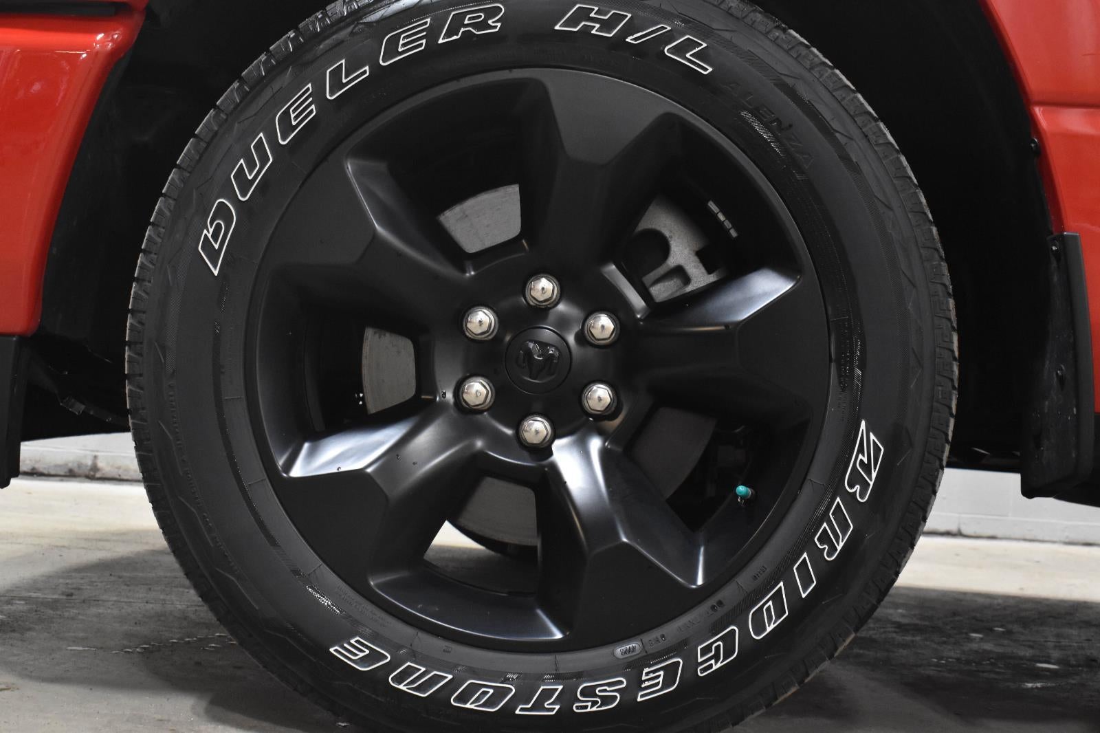 2024 RAM 1500 Tradesman Crew Cab 4x4 5'7" Box