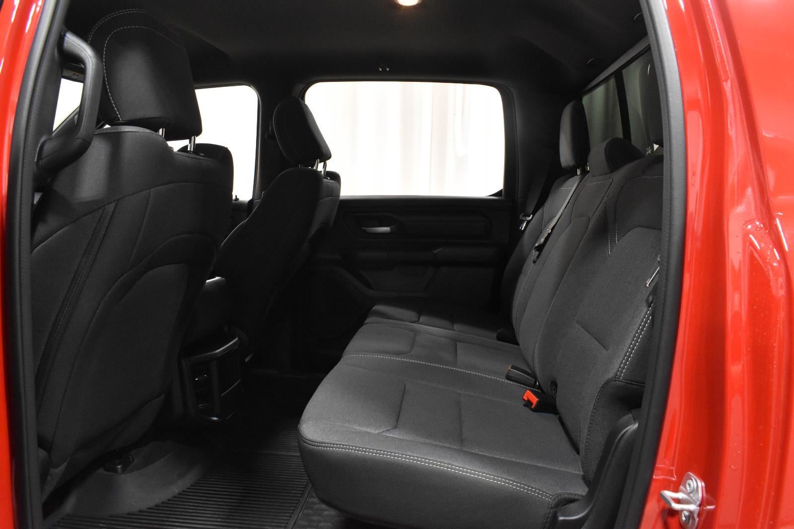 2024 RAM 1500 Tradesman Crew Cab 4x4 5'7" Box