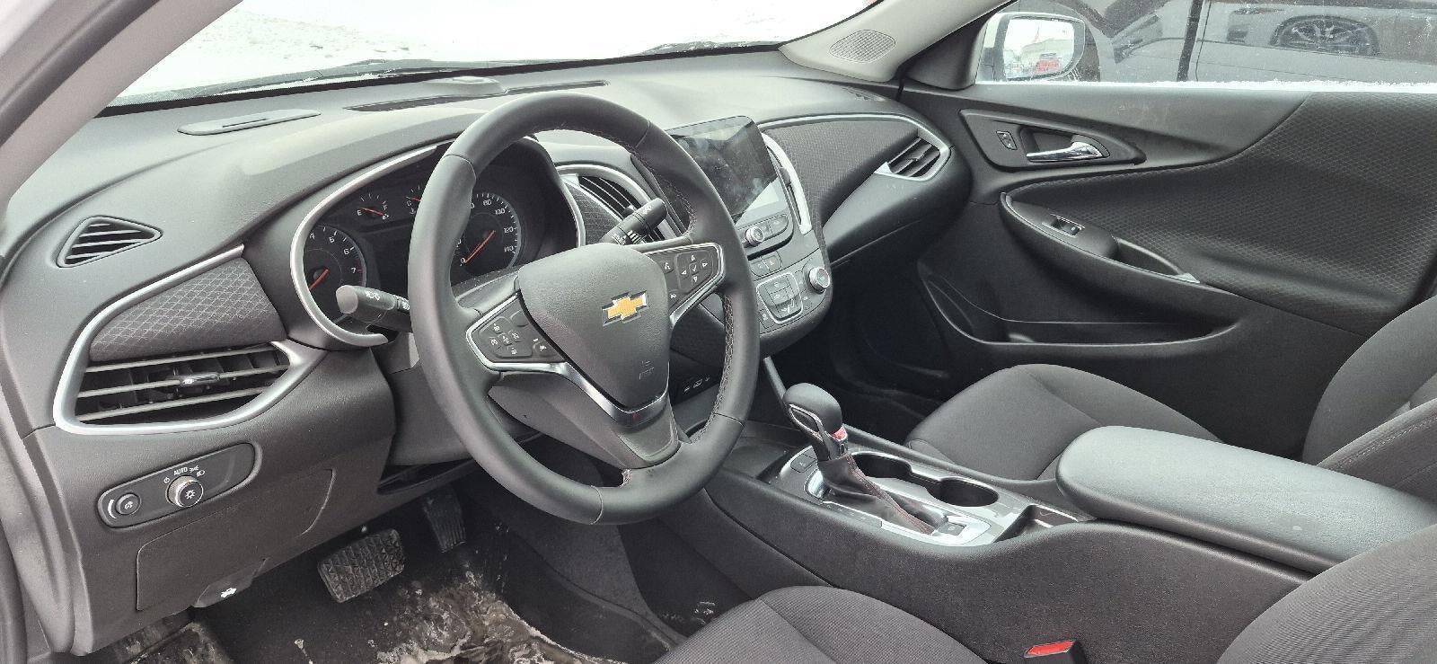 2025 Chevrolet Malibu RS