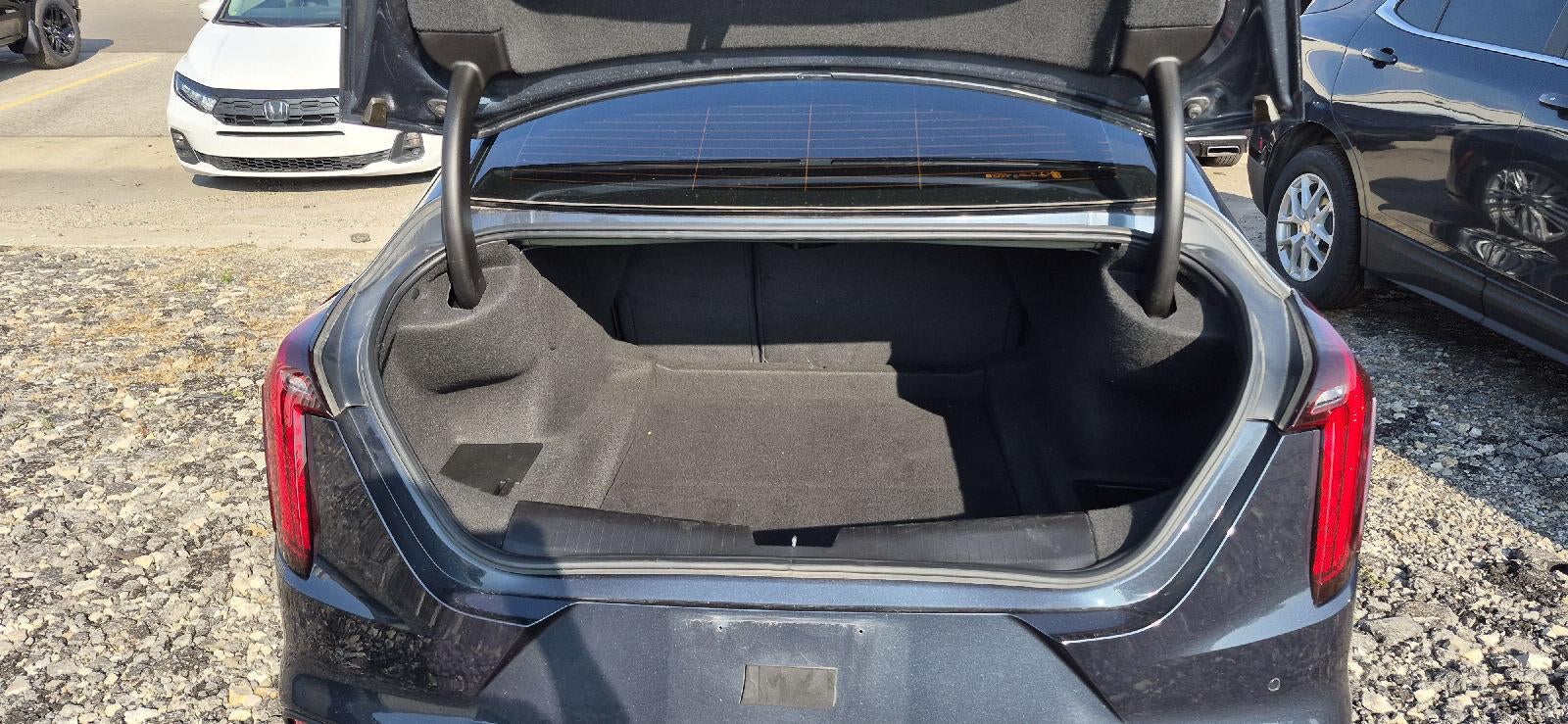 2022 Cadillac CT4 Premium Luxury