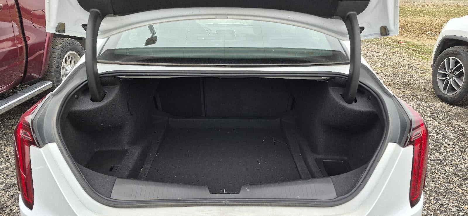 2023 Cadillac CT4 Luxury