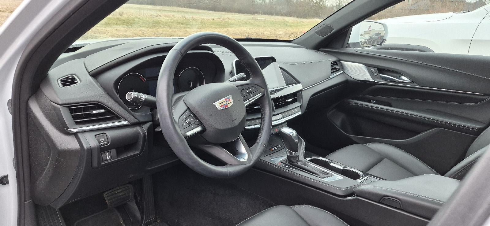 2023 Cadillac CT4 Luxury