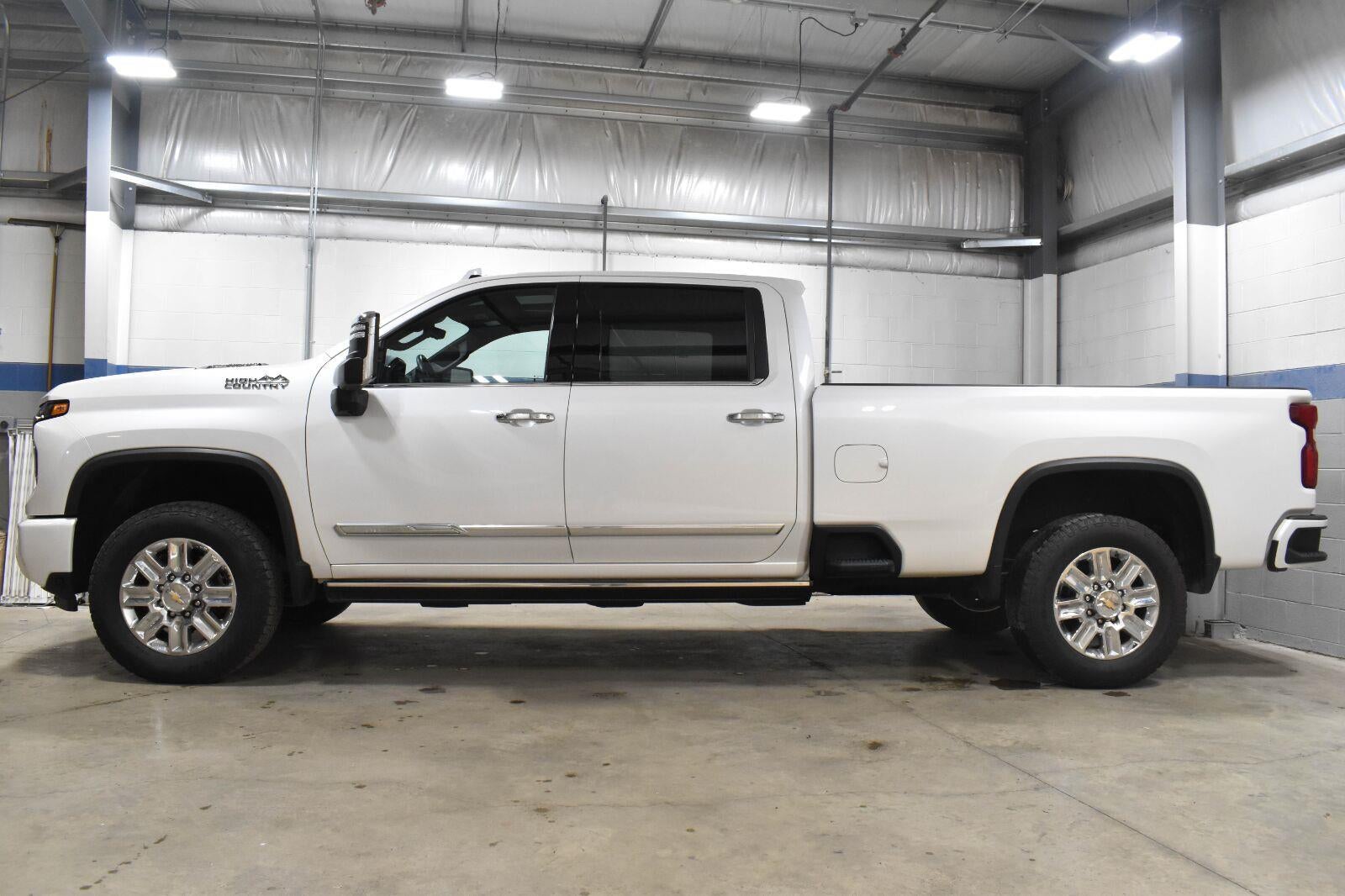 2024 Chevrolet Silverado 3500 HD High Country