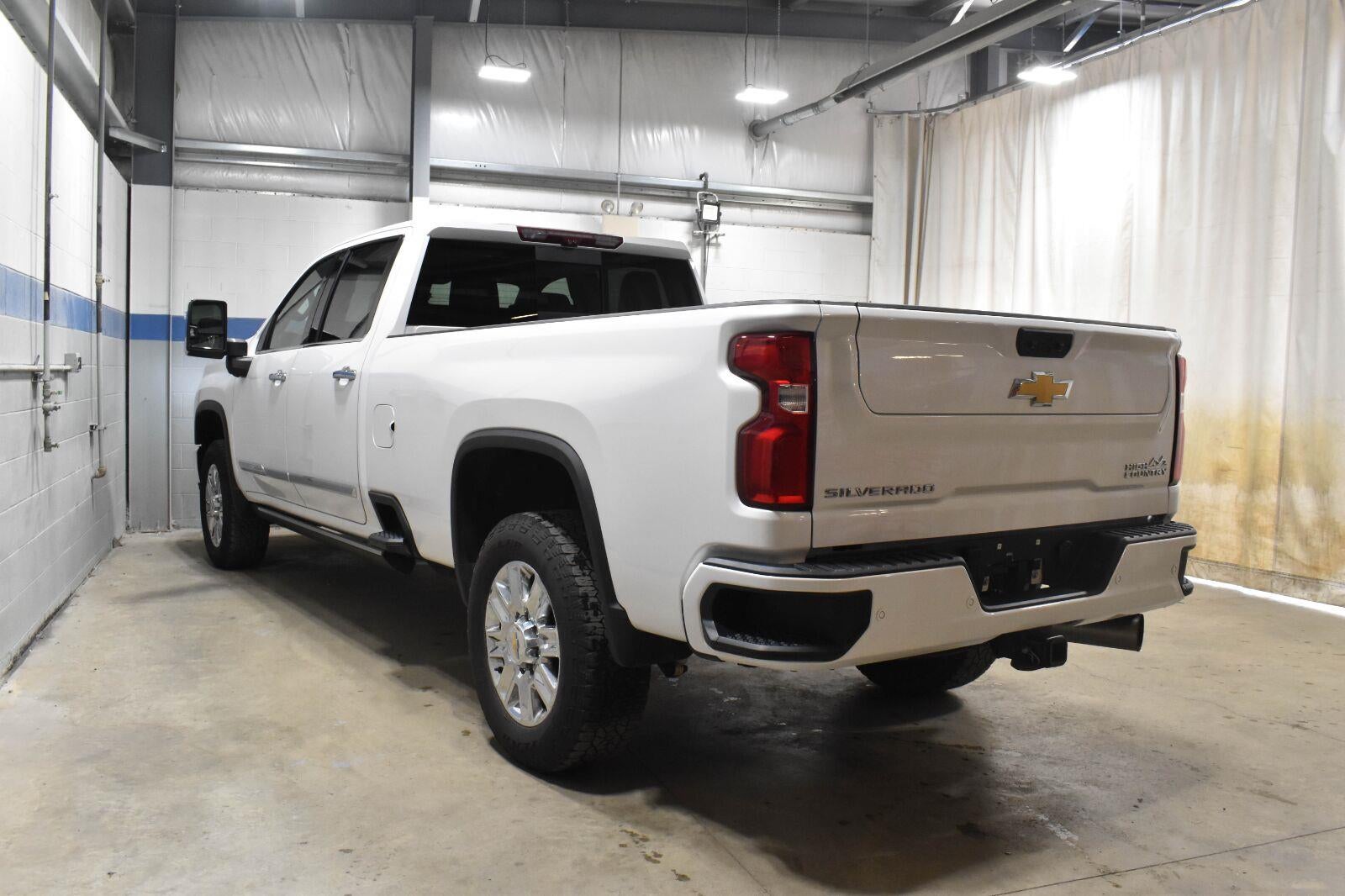 2024 Chevrolet Silverado 3500 HD High Country