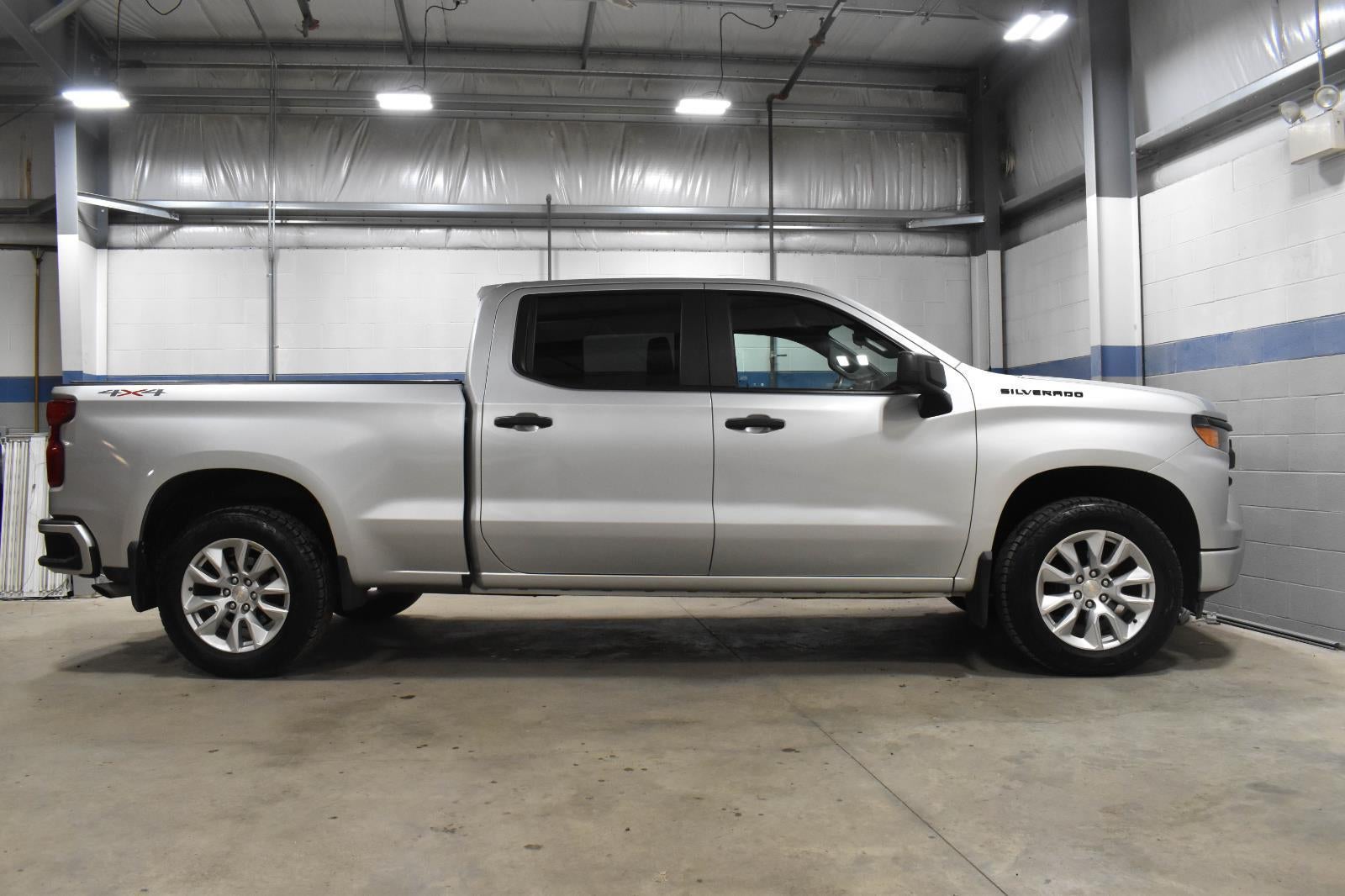 2022 Chevrolet Silverado 1500 Custom