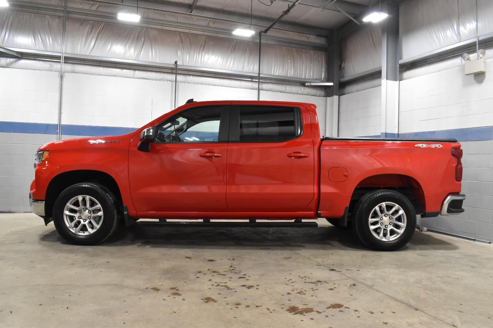 2022 Chevrolet Silverado 1500 LT (2FL)