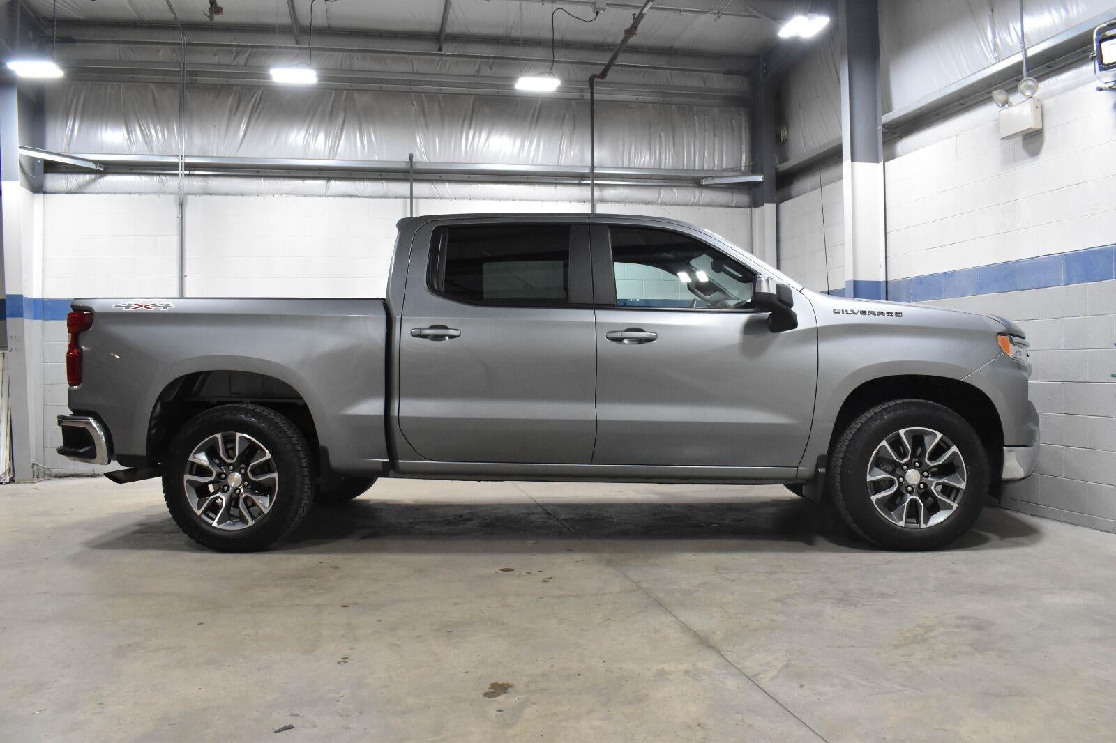 2023 Chevrolet Silverado 1500 LT (2FL)
