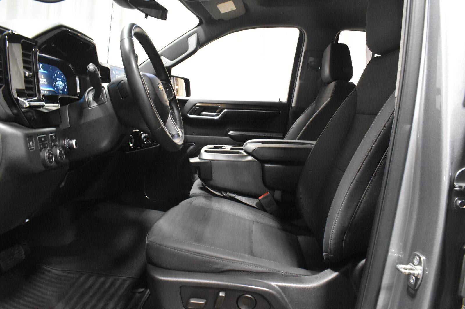 2023 Chevrolet Silverado 1500 LT (2FL)