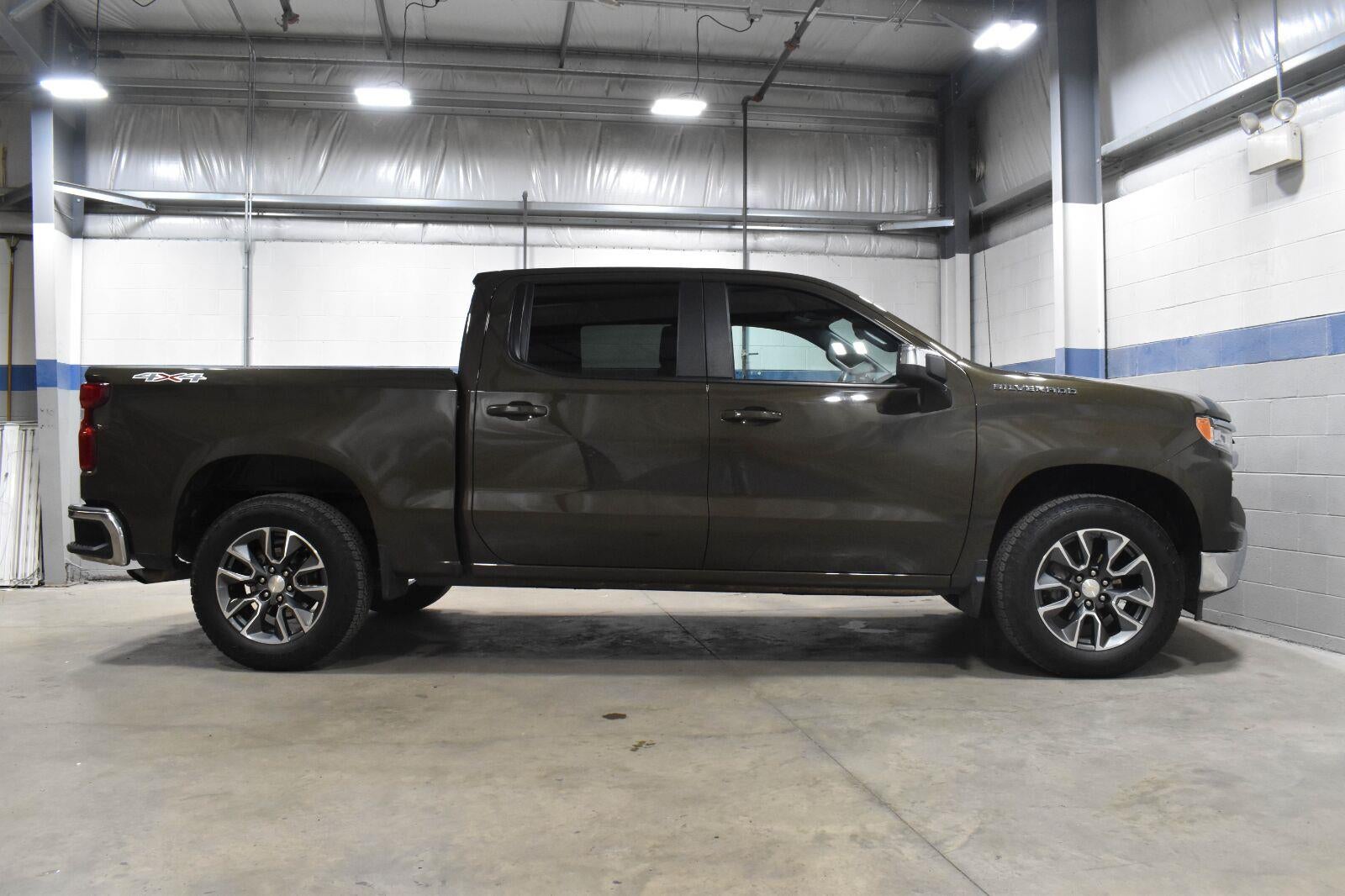2023 Chevrolet Silverado 1500 LT (2FL)