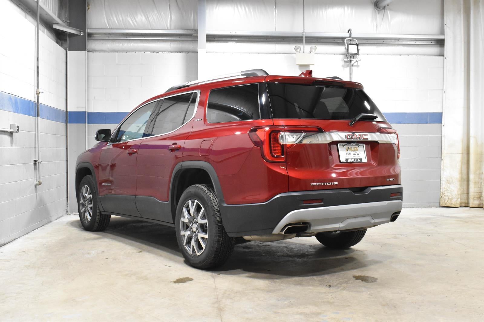 2023 GMC Acadia SLT