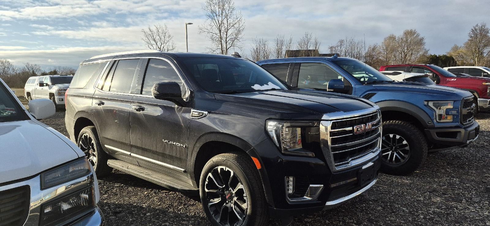 2023 GMC Yukon SLT