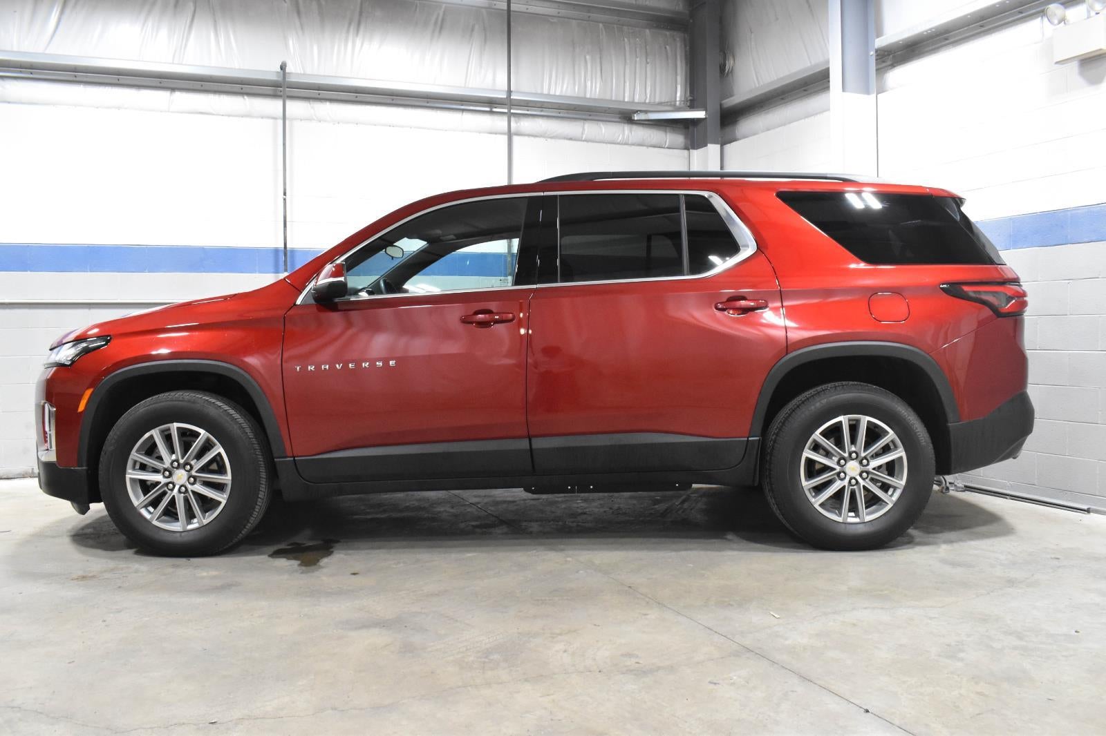 2023 Chevrolet Traverse LT Cloth