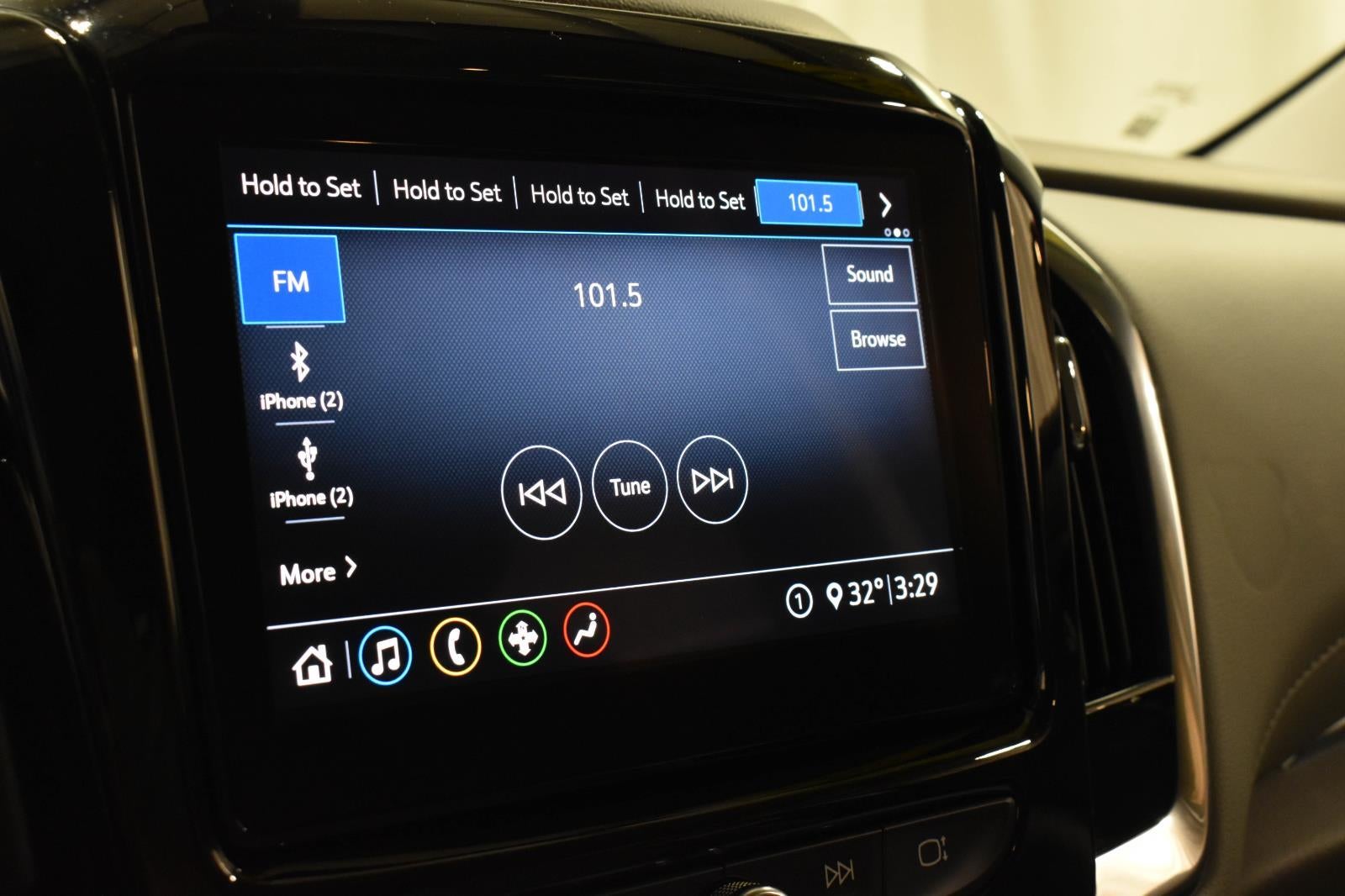 2020 Chevrolet Traverse LT Cloth