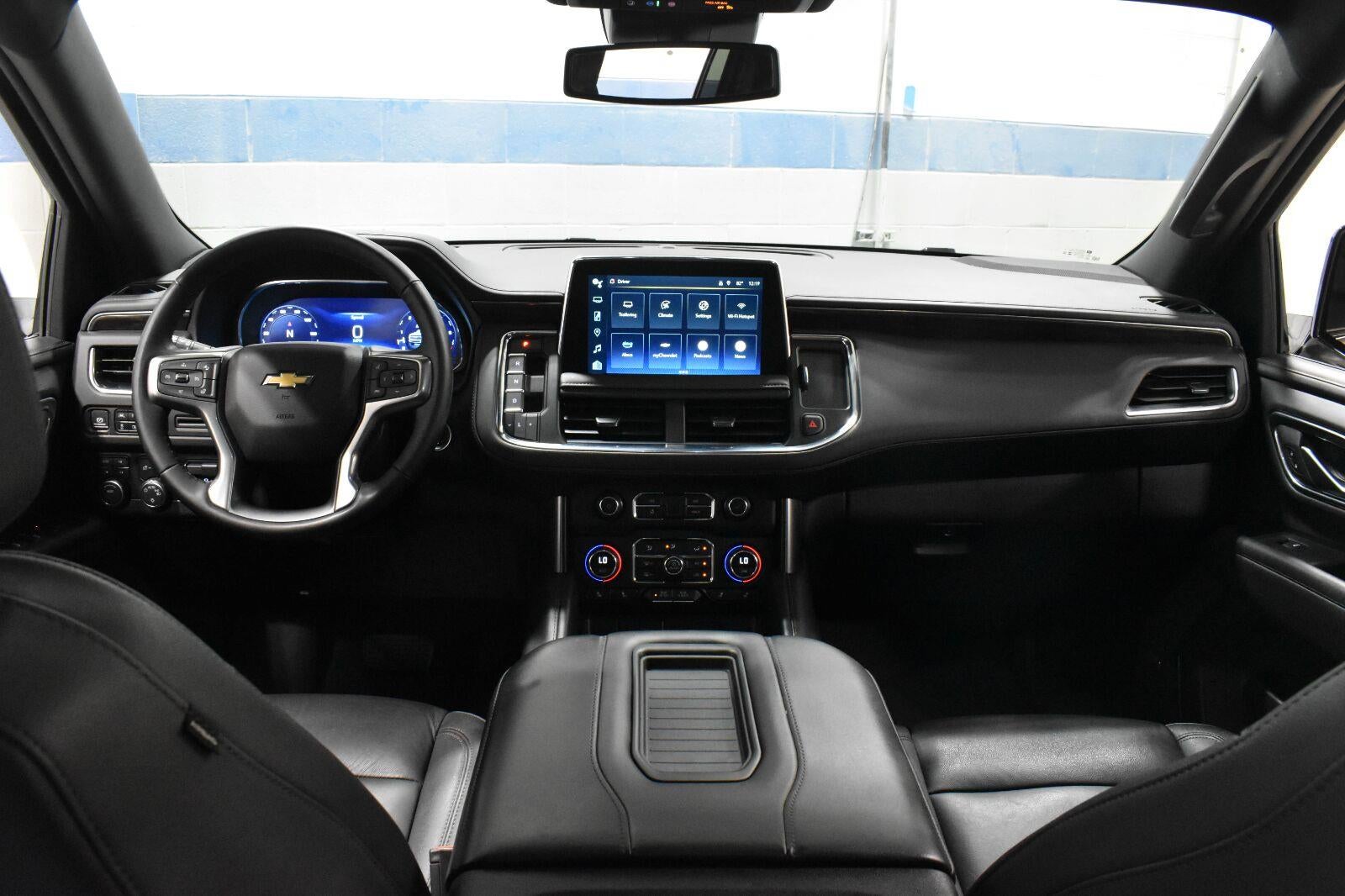 2024 Chevrolet Suburban LT