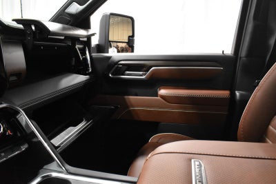 2026 GMC Sierra 3500 HD Denali Ultimate DRW