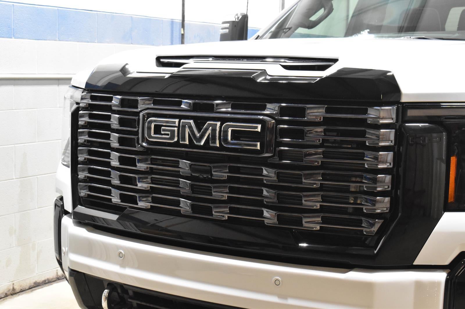 2026 GMC Sierra 3500 HD Denali Ultimate DRW