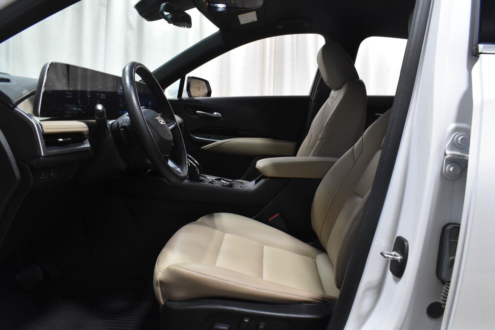 2024 Cadillac XT4 Luxury