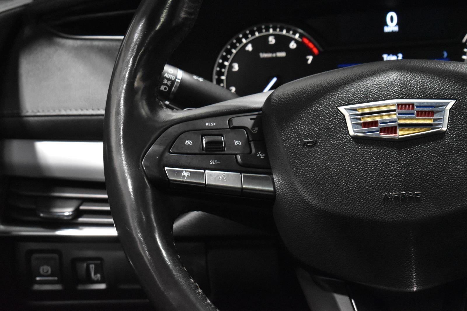 2020 Cadillac XT4 Premium Luxury