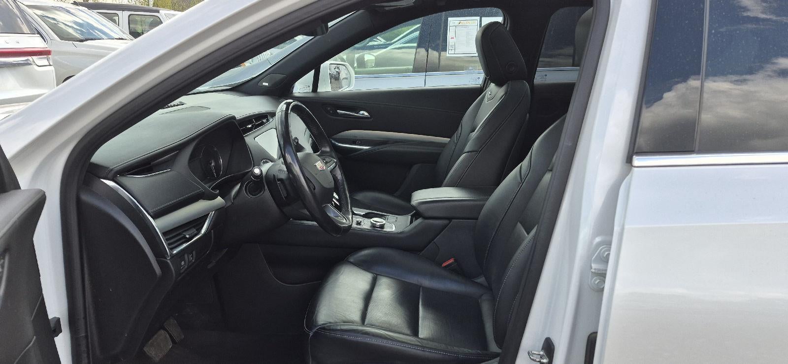 2020 Cadillac XT4 AWD Premium Luxury