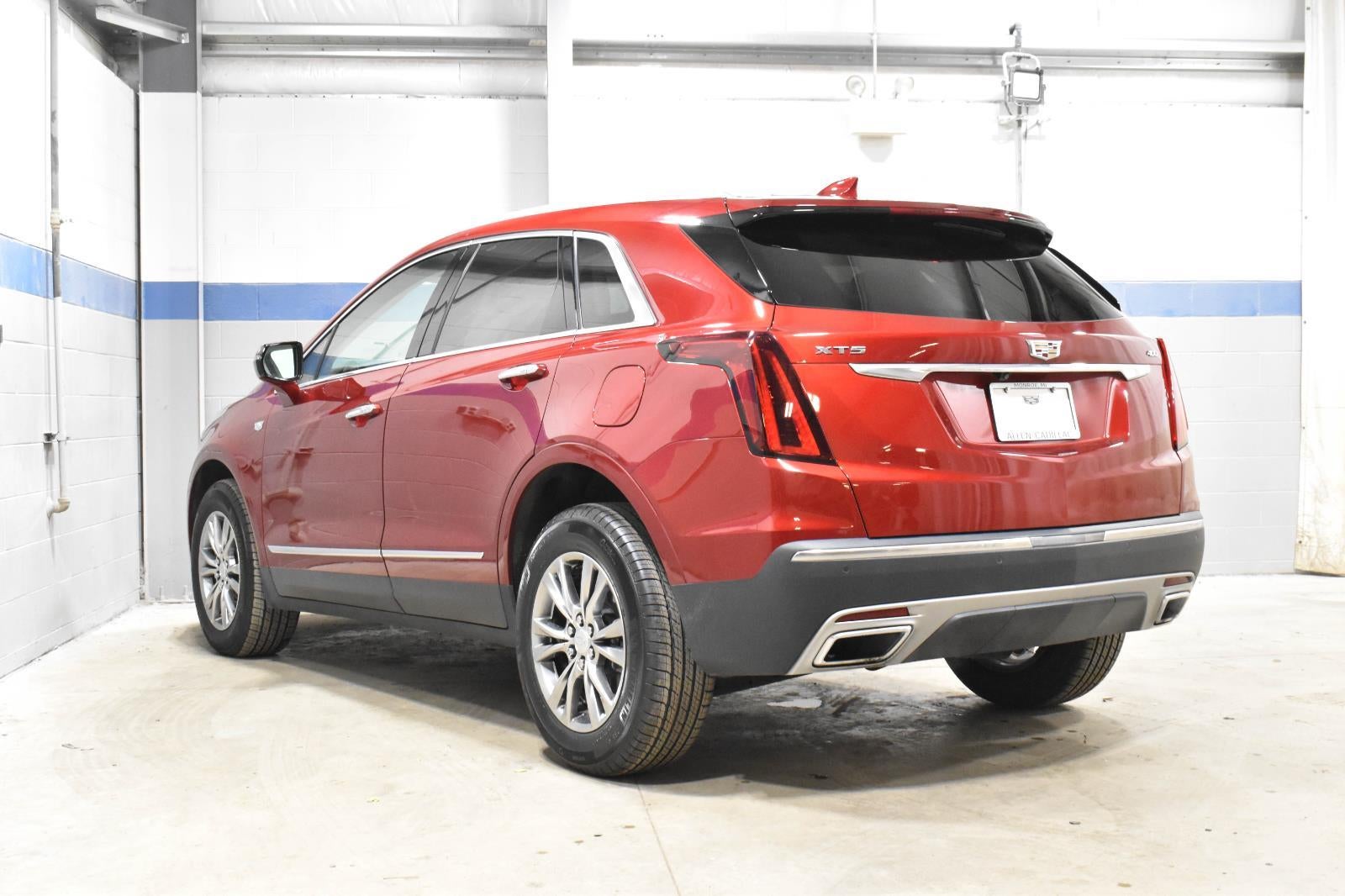 2022 Cadillac XT5 Premium Luxury