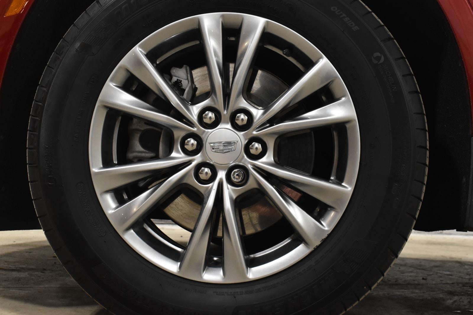 2022 Cadillac XT5 Premium Luxury