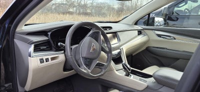 2018 Cadillac XT5 Luxury FWD