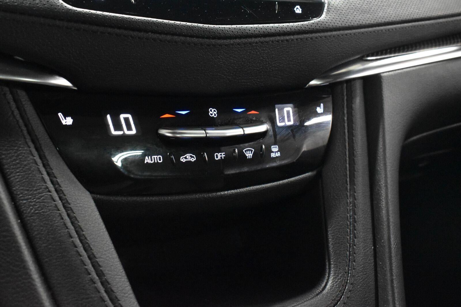2022 Cadillac XT5 Sport