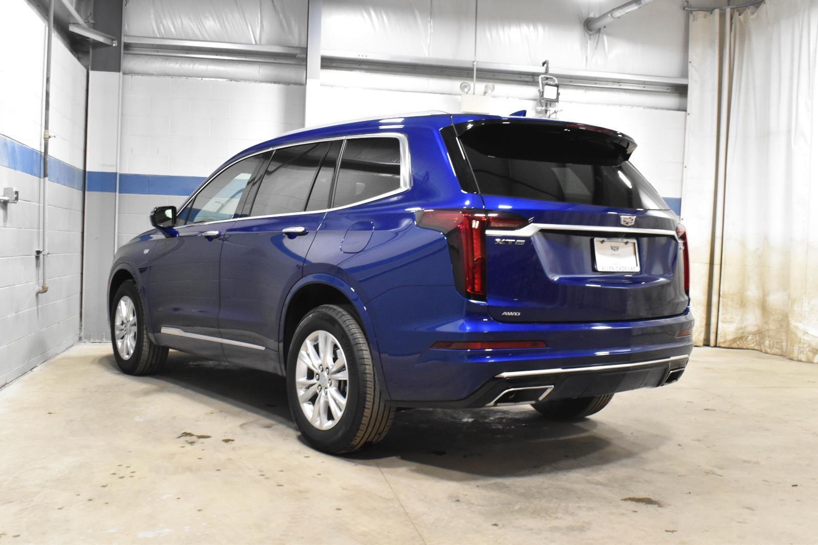 2025 Cadillac XT6 Luxury