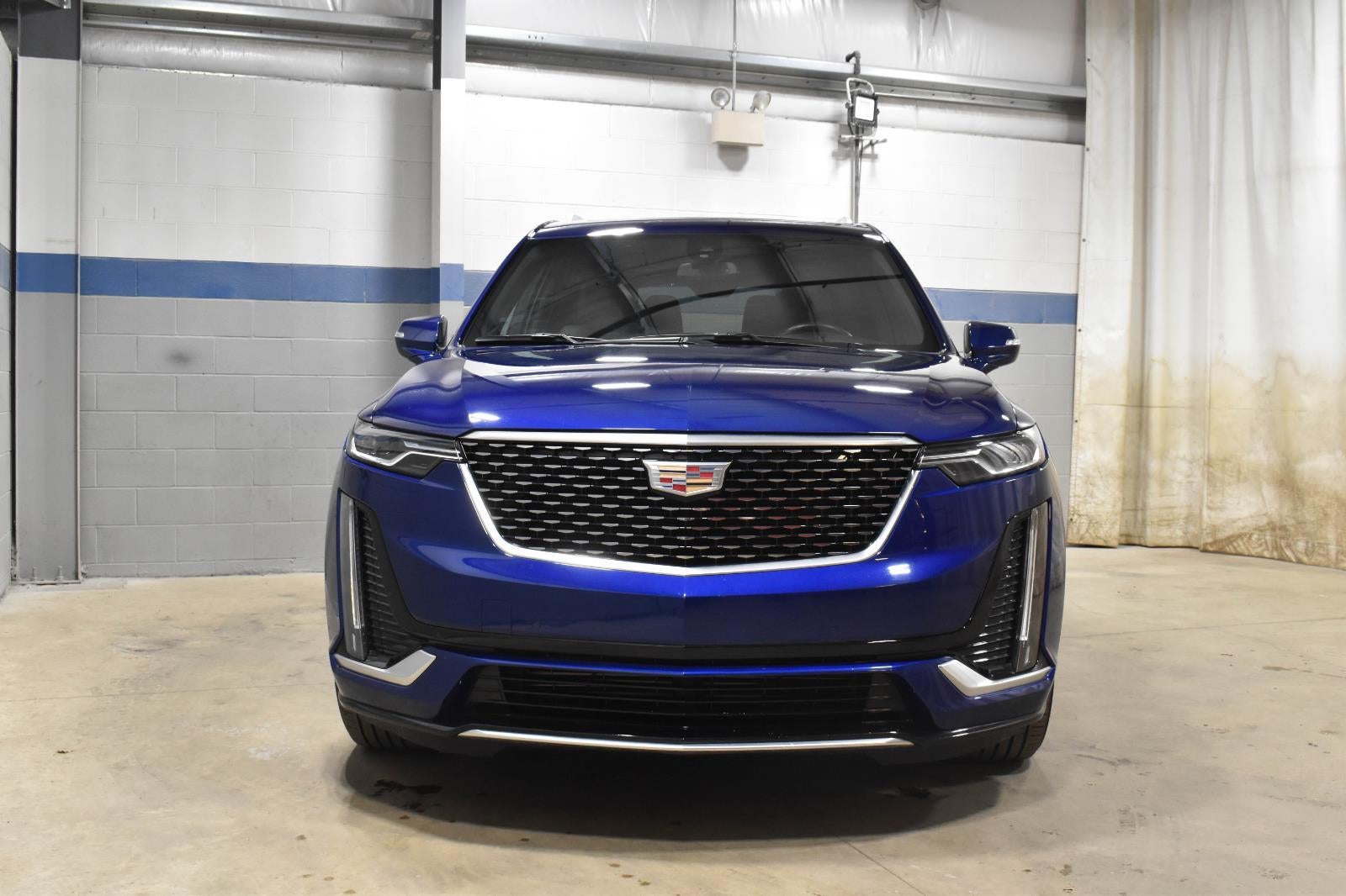 2025 Cadillac XT6 Luxury