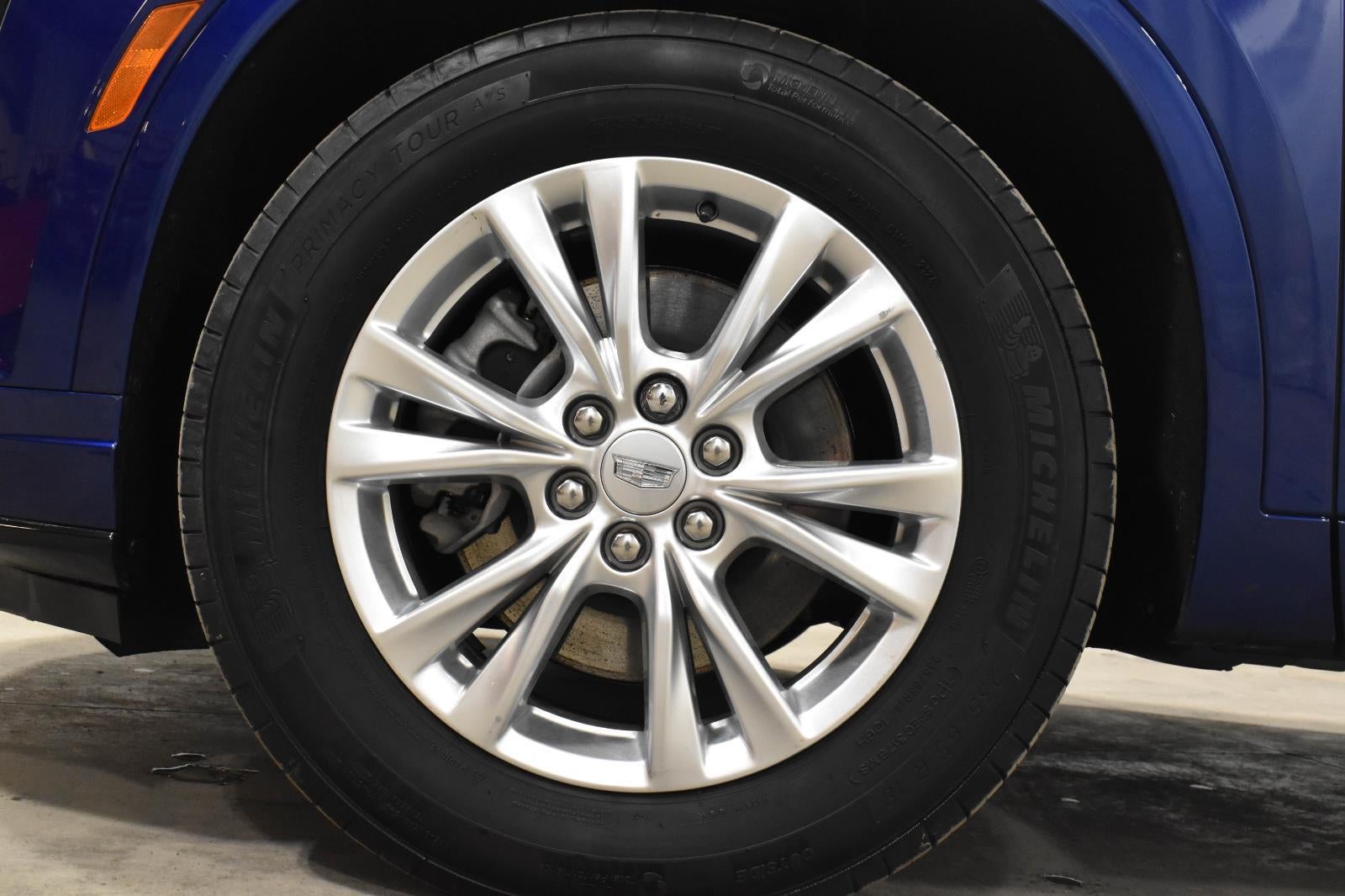 2025 Cadillac XT6 Luxury