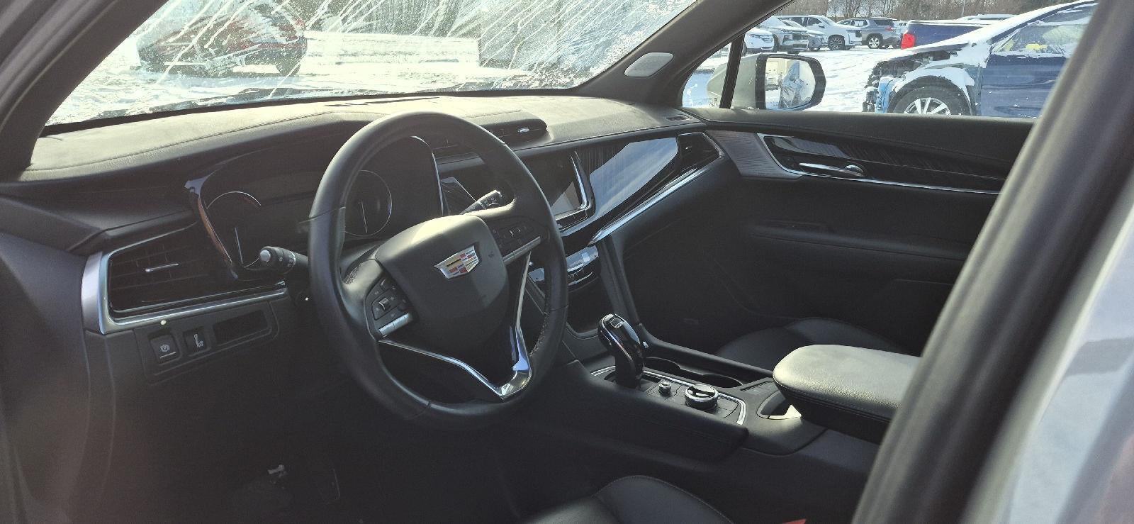 2025 Cadillac XT6 Premium Luxury