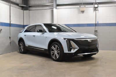 2024 Cadillac LYRIQ Luxury 1
