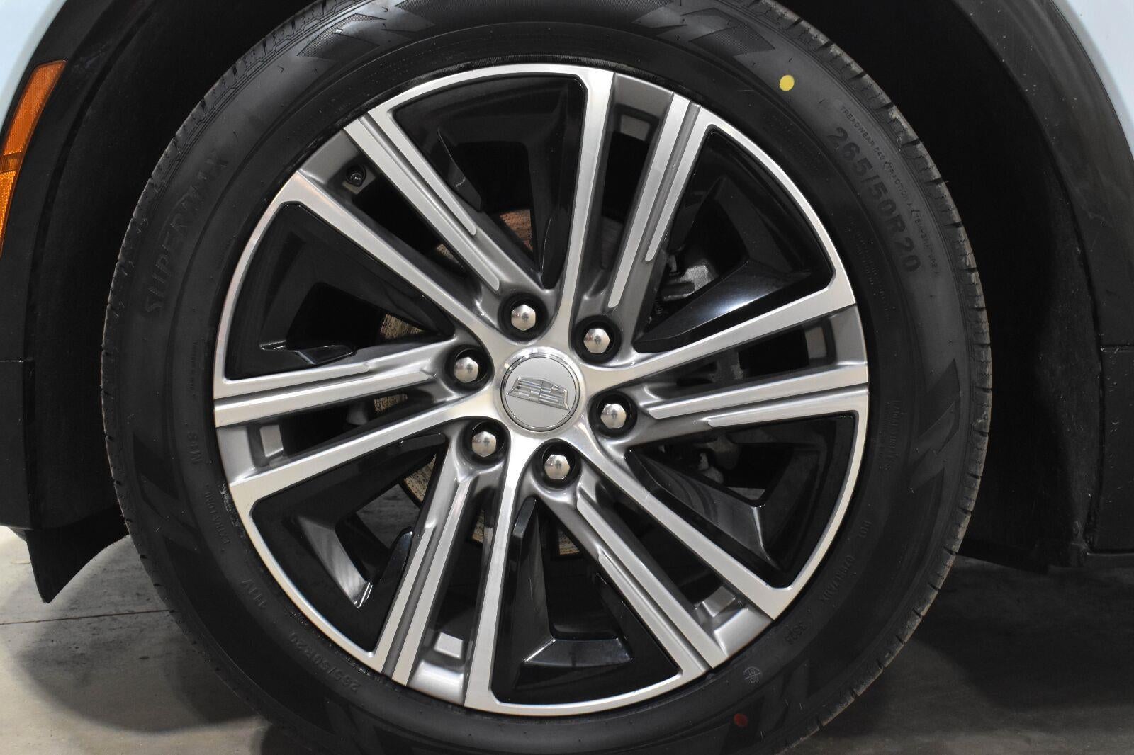 2024 Cadillac LYRIQ Luxury 1