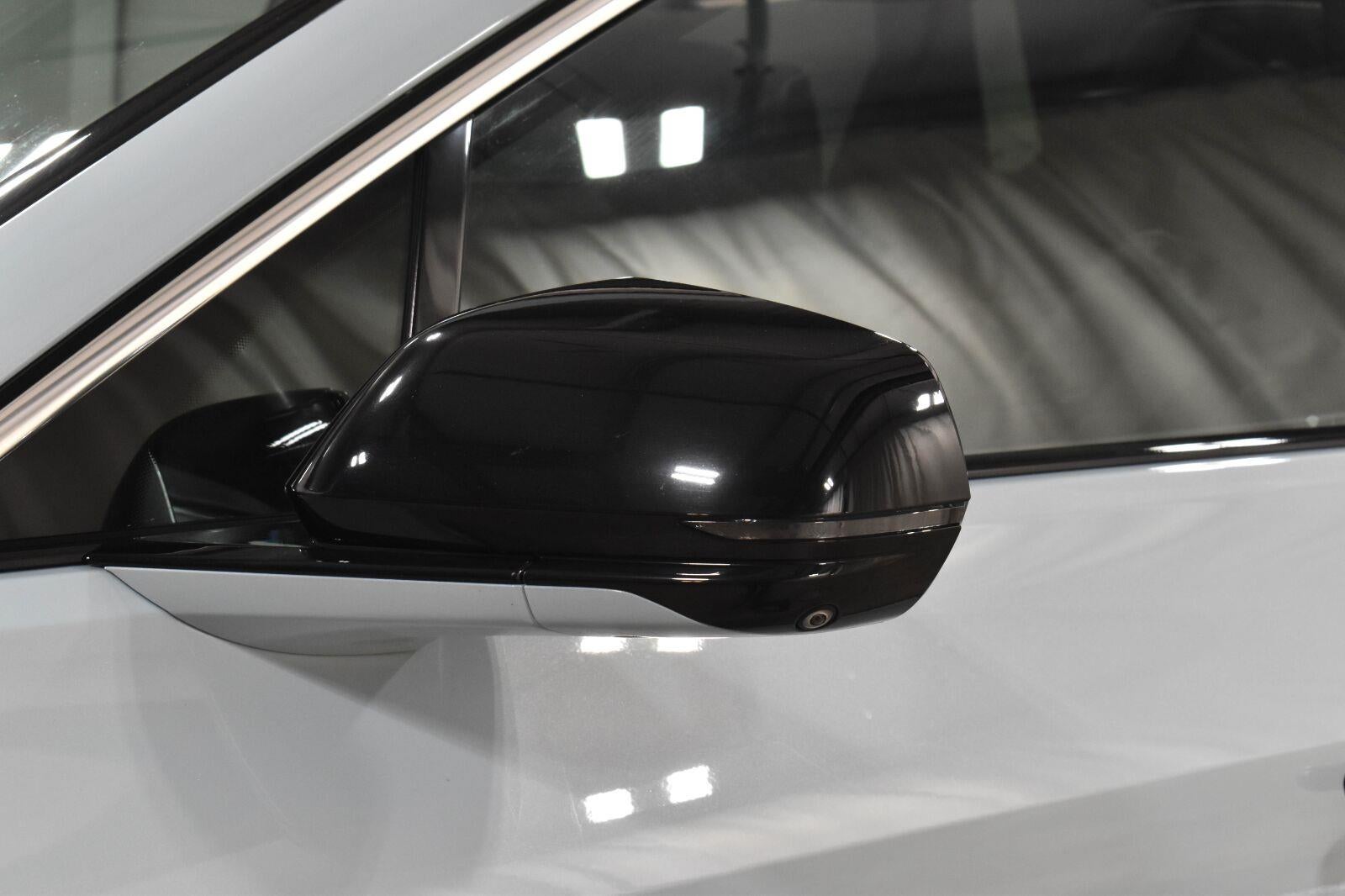 2024 Cadillac LYRIQ Luxury 1