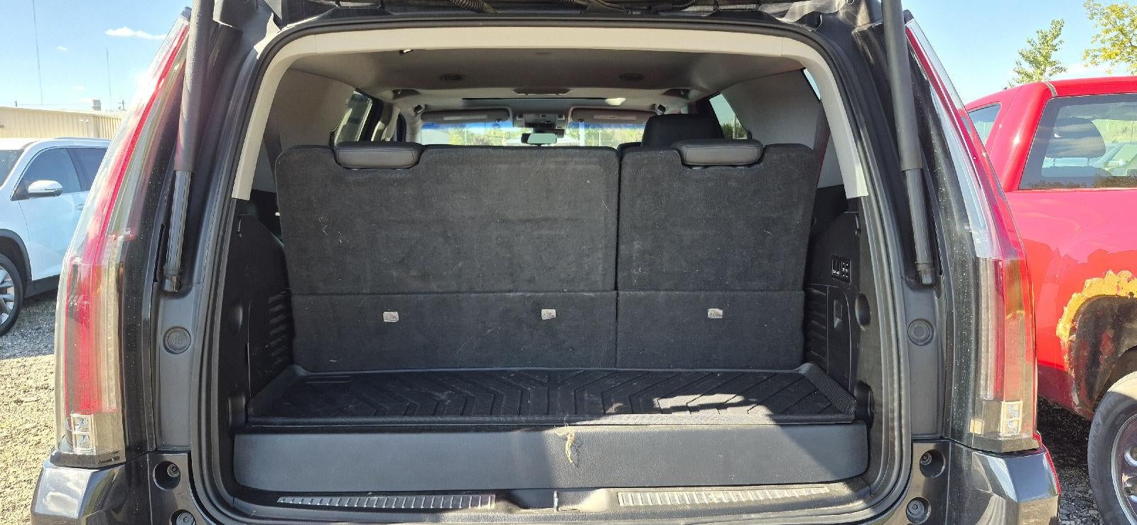 2019 Cadillac Escalade Luxury