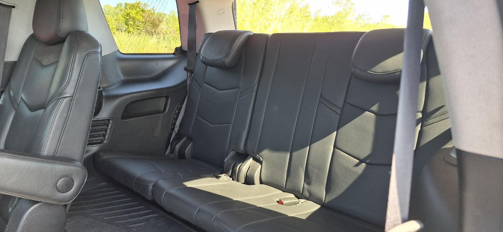 2019 Cadillac Escalade Luxury