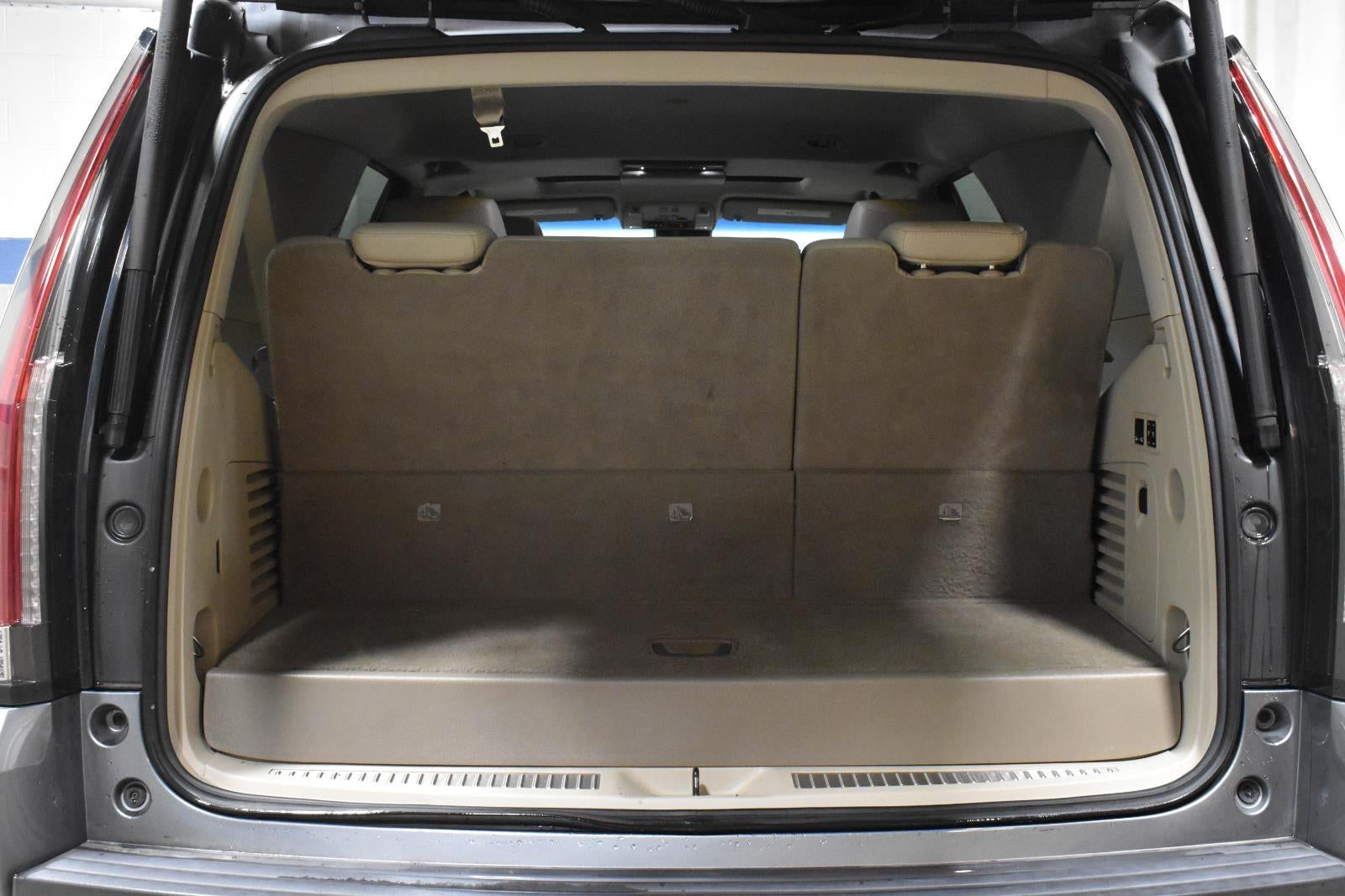 2018 Cadillac Escalade Luxury