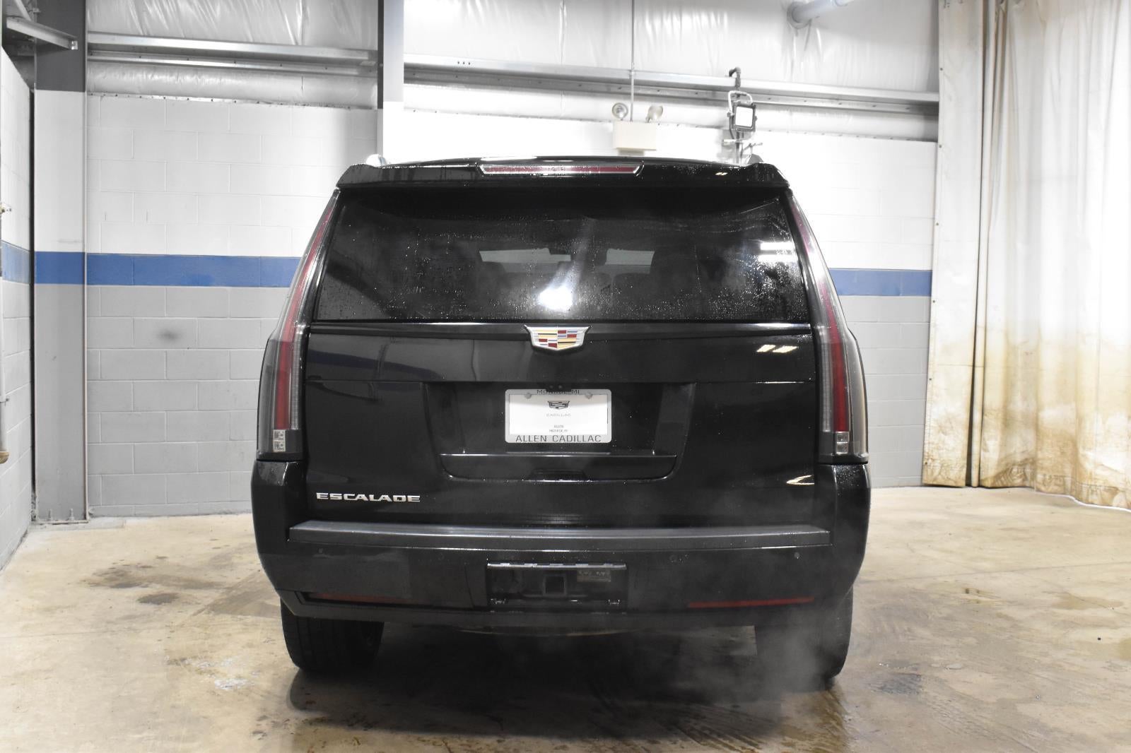 2020 Cadillac Escalade Premium Luxury