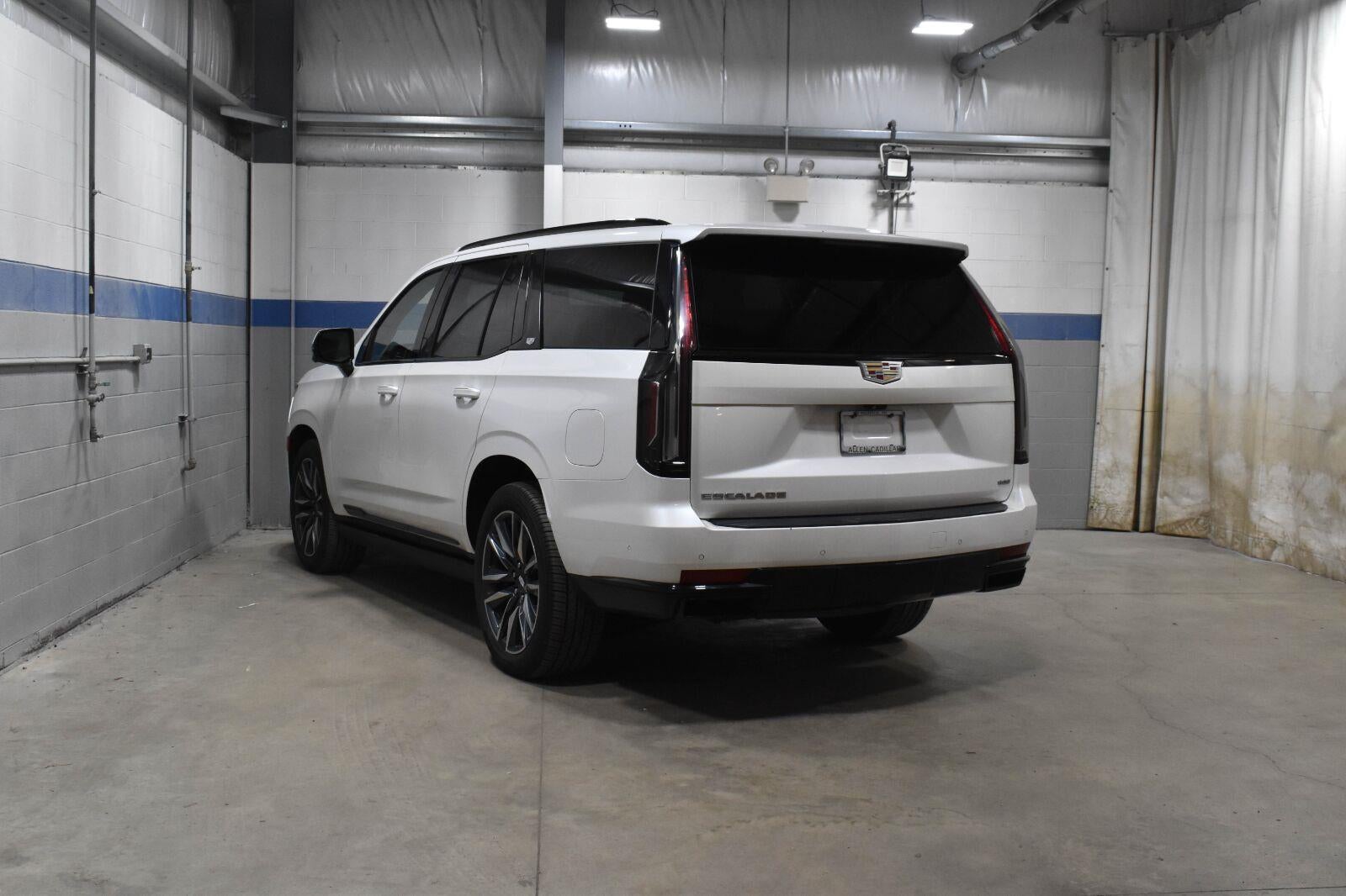 2022 Cadillac Escalade Sport