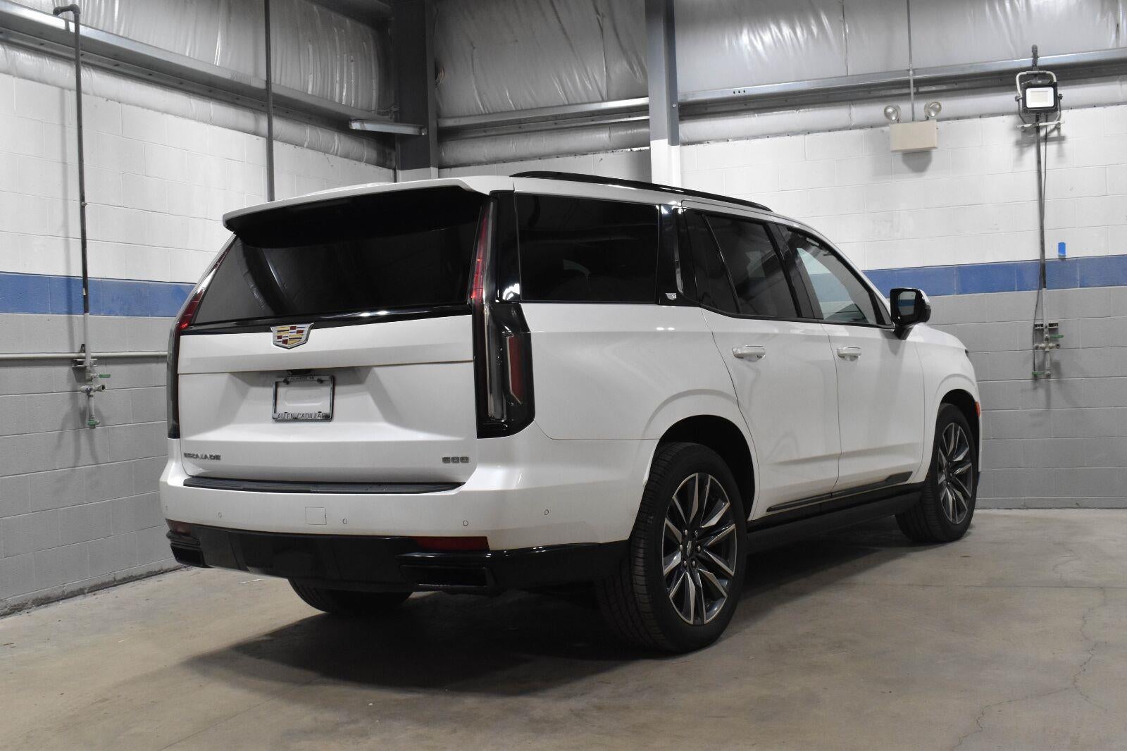 2022 Cadillac Escalade Sport