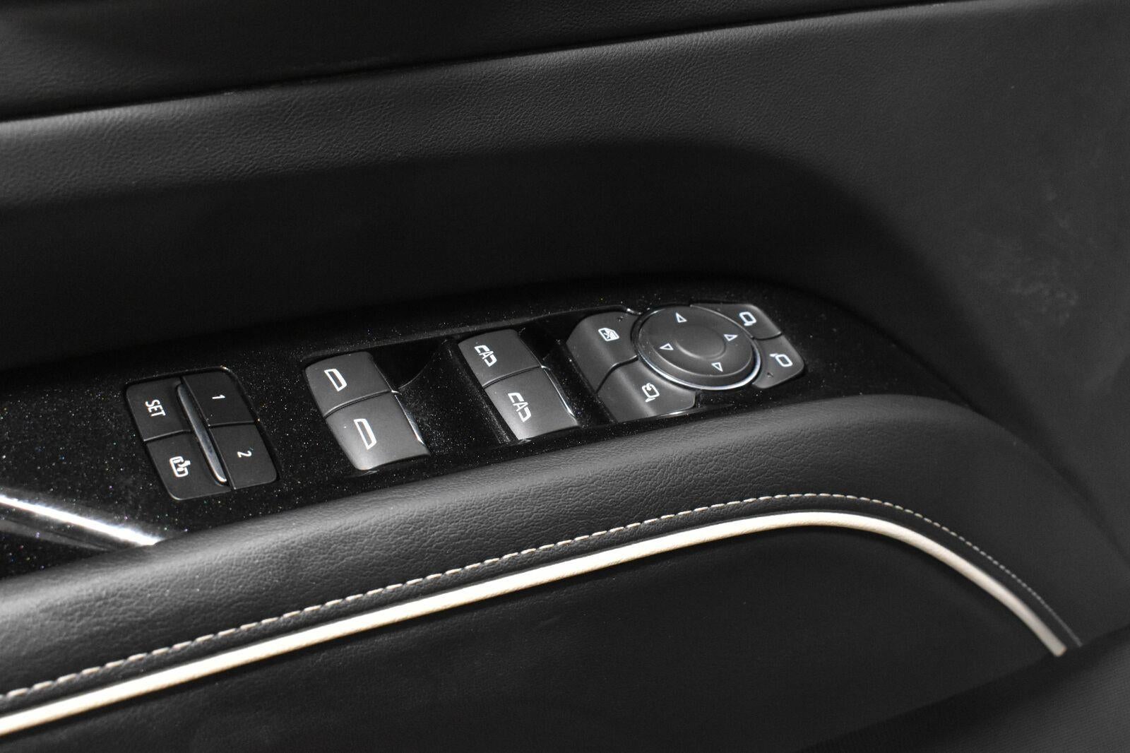 2023 Cadillac Escalade ESV Premium Luxury