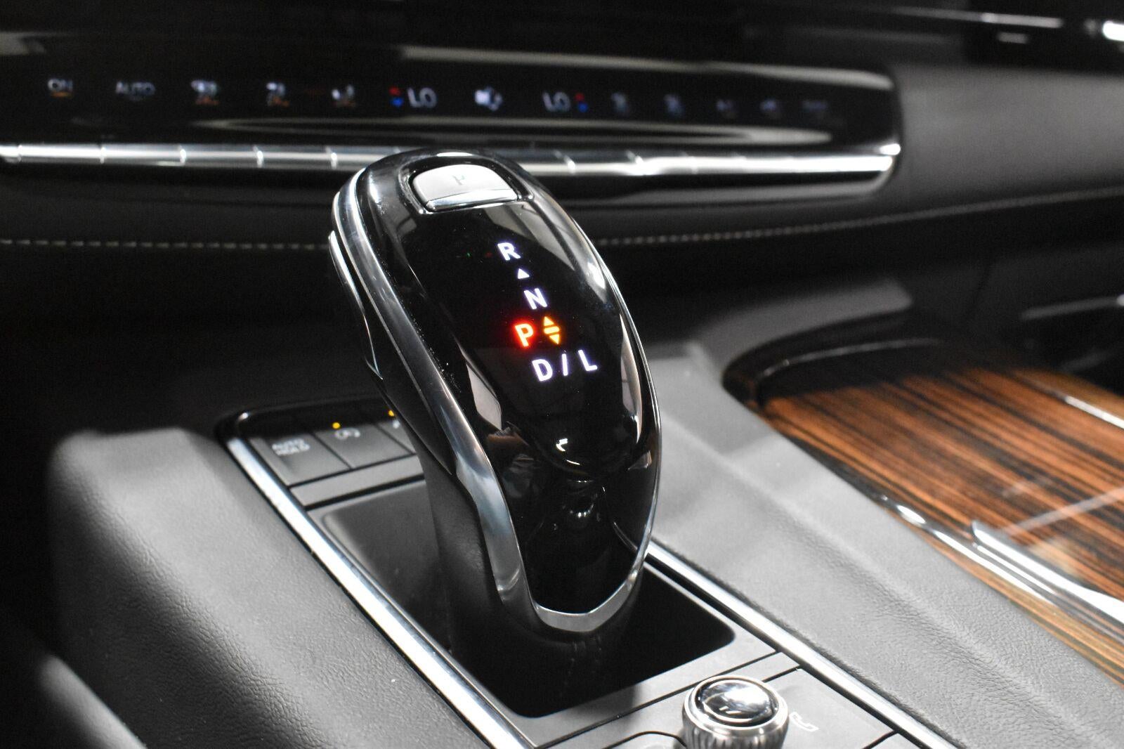 2023 Cadillac Escalade ESV Premium Luxury