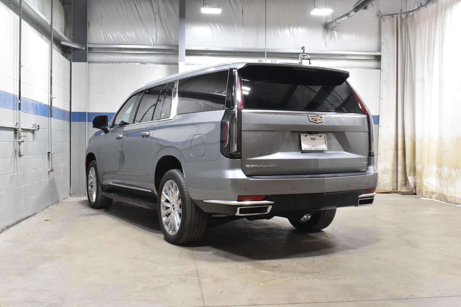 2023 Cadillac Escalade ESV Premium Luxury