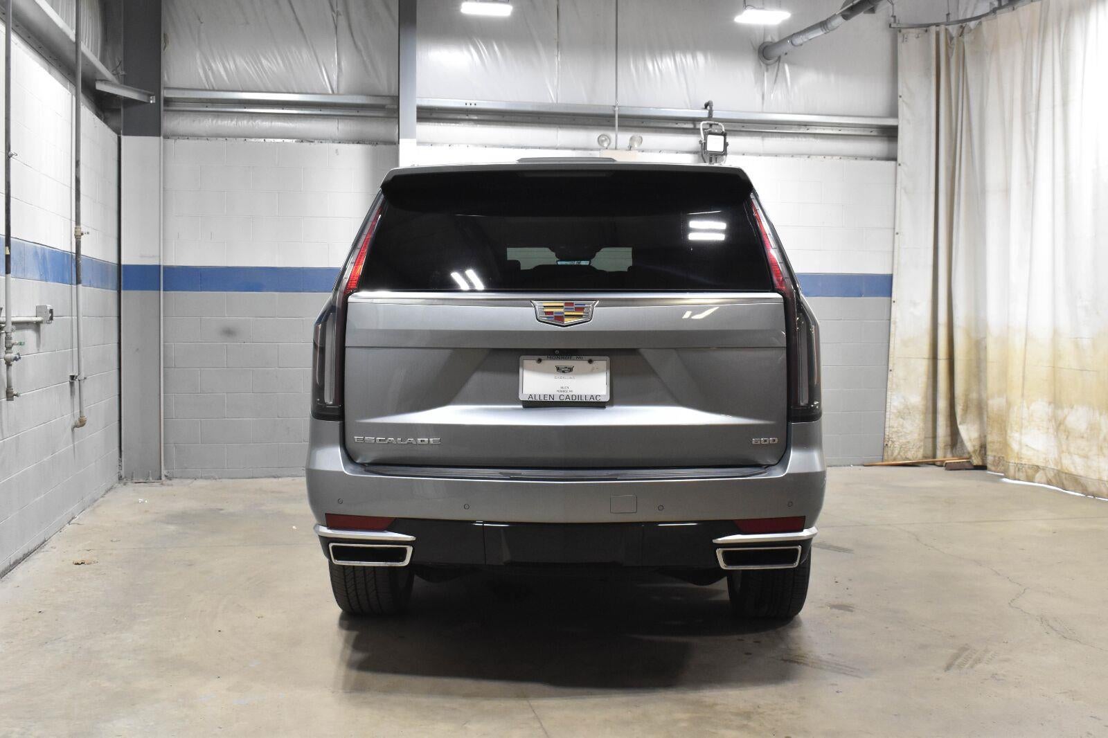 2023 Cadillac Escalade ESV Premium Luxury